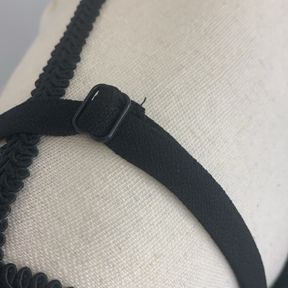 INC OFF SHOULDER Floral Embroidered Black Top - Picture 4 of 6